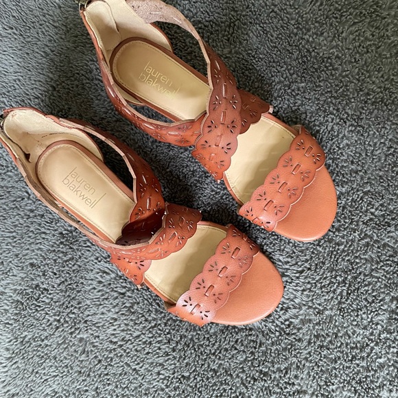 Wedge Sandals - Picture 4 of 5